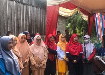 Pemkab Batu Bara Bersama Warga Lakukan Bersih-Bersih Desa