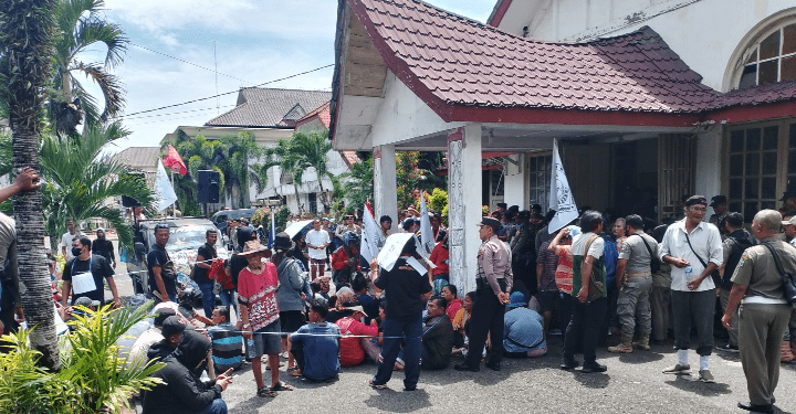 Didemo Warga, Anggota DPRD Siantar Menghilang, Sekwan Sebut Sedang Reses
