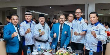 Pelantikan Pengprov KKI Sumut, Bupati Zahir Terima Sabuk Hitam