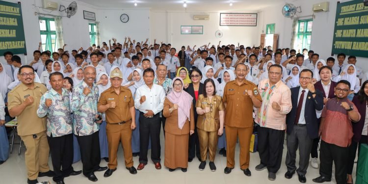 dr. Susanti Kunjungi Perguruan Taman Siswa Pematang Siantar