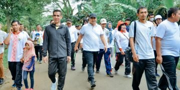 Bupati Zahir Lepas Peserta Jalan Sehat Bersama Sambut HUT ke-52 Korpri