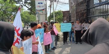 Dinas Kelautan dan Perikanan Sumut Diduga Pungli, Aliansi Mahasiswa dan Pemuda Anti Korupsi Demo Kejatisu