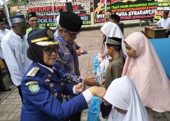 Wali Kota Bersama Ketua Dekranasda Hadiri Peringatan Isra Mi’raj Ukhuwah Jurnalis Siantar – Simalungun