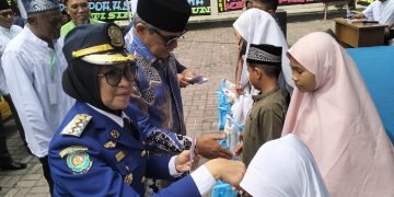 Wali Kota Bersama Ketua Dekranasda Hadiri Peringatan Isra Mi’raj Ukhuwah Jurnalis Siantar – Simalungun