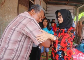 Peduli! Wali Kota Siantar Kunjungi dan Berikan Bantuan Kepada Korban Kebakaran