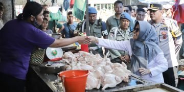 Hari Kedua Ramadhan, Wali Kota Siantar Sidak Harga dan Stok Bapok di Sejumlah Pelaku Usaha