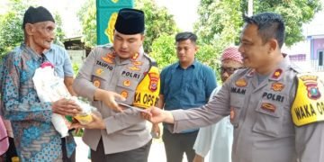 Demi Meraih Berkah Ramadhan, Kapolres Batu Bara Bagikan Sembako