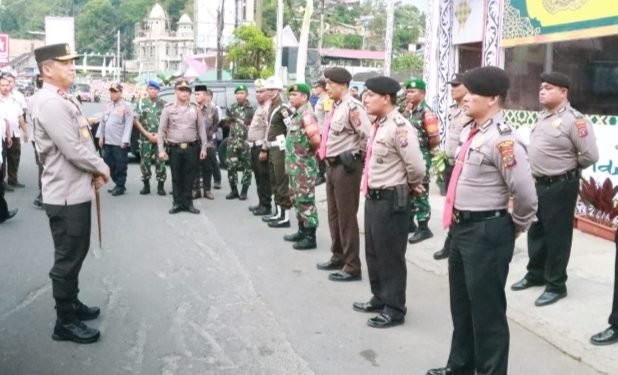 Kapolres Simalungun Sambut Kapolda Sumut di Pos Pam Operasi Ketupat Toba 2024