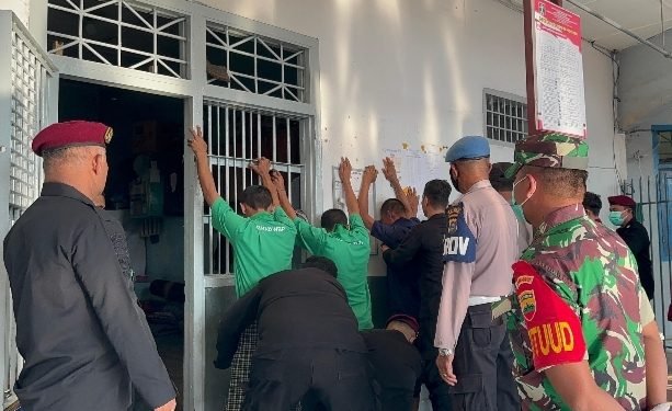 Lapas kelas IIA Pematangsiantar gandeng TNI – POLRI serta BNN Simalungun Razia Kamar WBP