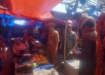 Privat: Tertibkan Pedagang, Dinas Nekerprindag Datangi Pasar Tanjung Tiram