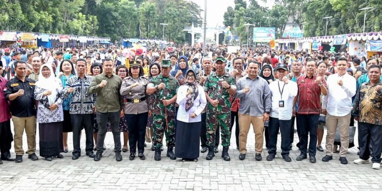 Wali Kota Siantar Hadiri Gebyar Hardiknas Pematangsiantar