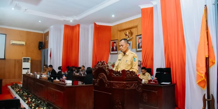 Rapat paripurna DPRD Hasil laporan Pansus LKPJ