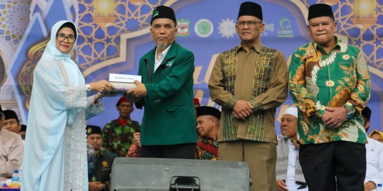 Wali Kota Hadiri Tabligh Akbar Bersama Tiga Ormas Islam Besar Kota Pematangsiantar, di Lapangan Adam Malik