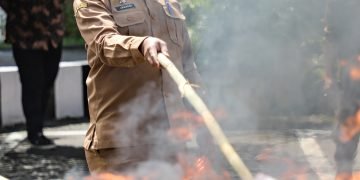 Diwakili Sekda, Wali Kota Pematangsiantar Turut Memusnahkan Barang Bukti yang Sudah Inkracht