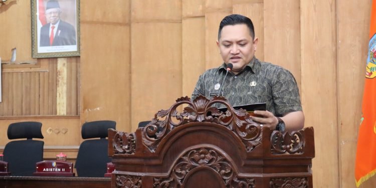 Rapat Paripurna DPRD KAB.Batubara Penyampaian KUA-PPAS R.APBD 2025