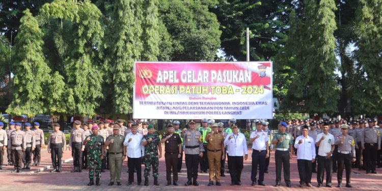 Jajaran Polres Langkat Gelar Apel Operasi Patuh Toba 2024 Laksanakan Jajaran Polres Langkat