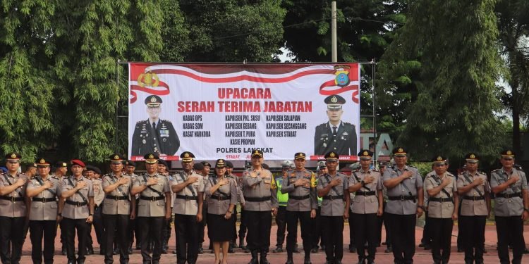 Pimpin Sertijab Kabag SDM, Kabag Ops, Kasat Narkoba, Kasi Propam dan Kapolsek, ini kata Kapolres Langkat
