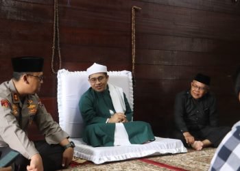 Kapolres Langkat Silaturahmi ke Tuan Guru Besilam Babusalam