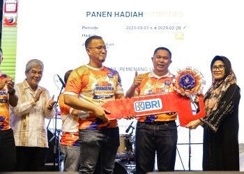 dr Susanti Dewayani SpA didampingi Kpw Bank Indonesia Menghadiri acara Panen Hadiah Simpedes BRI Semester II Tahun 2023 dan KPR Expo