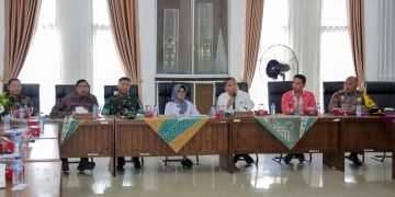 Wali Kota Pematangsiantar menghadiri rapat persiapan sebagai tuan rumah PON XXI Aceh-Sumut