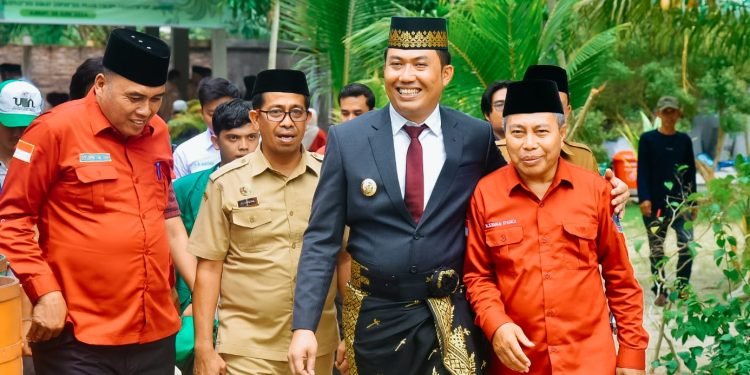 Pj. Bupati Heri Wahyudi Lepas 98 Mahasiswa/i PEMA & KKN STIT Batu Bara
