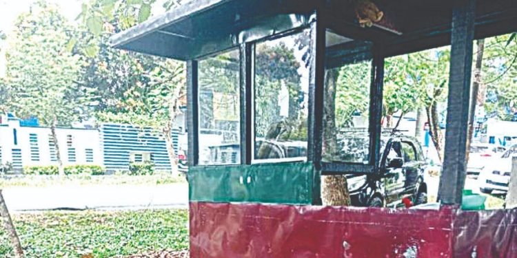 Roda Gerobak Pedagang Makanan di Kantor Bupati DS, Raib Digondol Maling