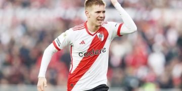 Bocah ABG Cetak Gol Free Kick Mirip Beckham, Pernah Dimandiin Messi Juga?