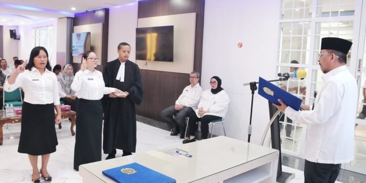 Kadis Kominfo Sumut Lantik Dua Orang PPPK