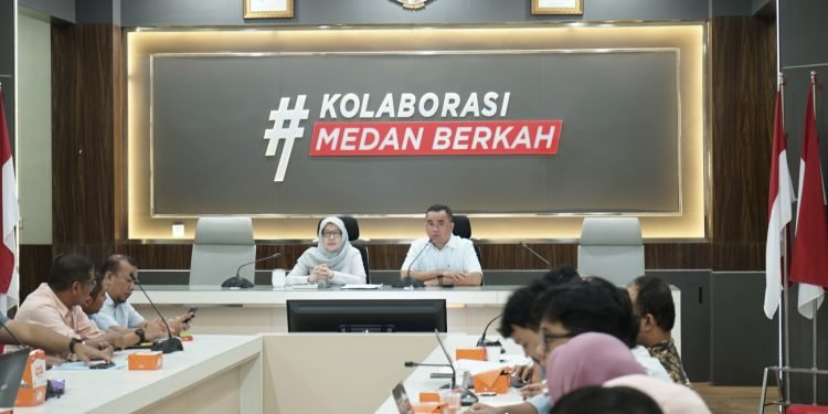 Sekretaris Bapenda Pimpin Rapat KODIPADA Bersama ASN Kota Medan