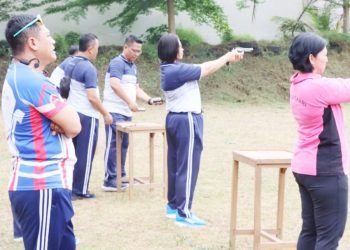 Tingkatkan Kemampuan Personil Polres Siantar Latihan Menembak