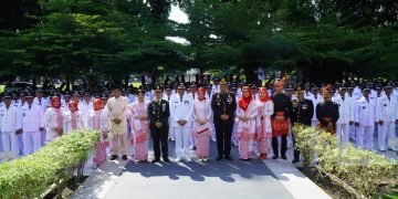 Pj Bupati Langkat Kukuhkan Perpanjangan Masa Jabatan 163 Kepala Desa: Semangat Kolaborasi Ditunjukkan dengan Jalan Kaki Bersama