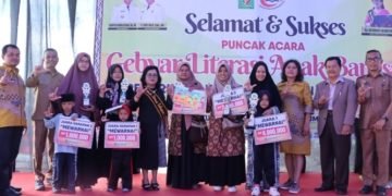 Hadiri Puncak Kegiatan Gebyar Literasi Anak Bangsa, Bunda Literasi Simalungun: “Literasi ini mengajak kemandirian diri”