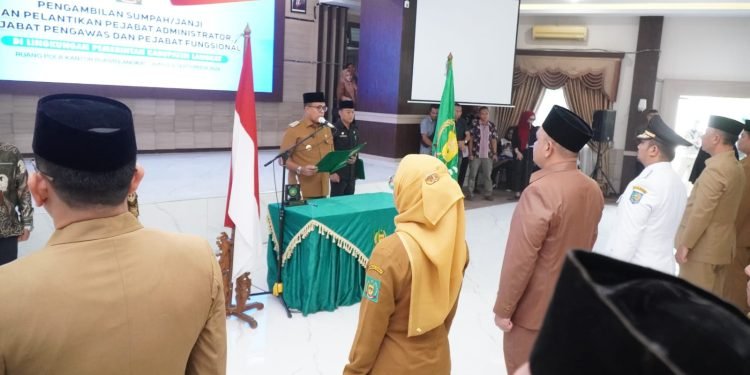 Pj. Bupati Langkat Faisal Hasrimy Lantik Pejabat Administrator dan Pengawas : Tekankan Loyalitas dan Integritas