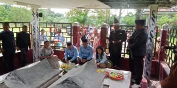 Calon Bupati Dr. H. Anton Achmad Sarigih dan Calon Wakil Benny Gusman Sinaga Ziarah ke Makam Raja Tanah Jawa Simalungun