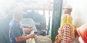 Hendak Menepi Disambar Truk Suami Tewas, Istri & Cucu Selamat