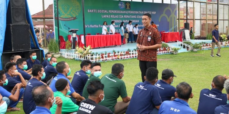 Lapas Kelas IIA Pematangsiantar Bersama Dr’s Koffie Foundation Berikan Pemeriksaan Kesehatan Gratis Kepada Warga Binaan
