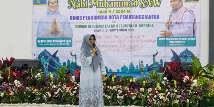 Wali Kota Pematangsiantar Bersama Dinas Pendidikan dan Guru-guru Menghadiri Peringatan Maulid Nabi Muhammad SAW 1446 H/2024 M  