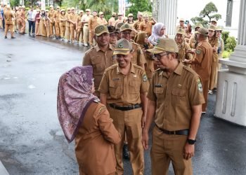 WaliKota dr Susanti Dewayani SpA pimpin Apel Gabungan para ASN Pemerintah Kota (Pemko) Pematangsiantar