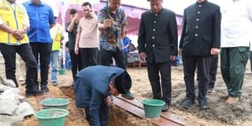 Bupati Simalungun Letakkan Batu Pertama Pembangunan Stadion Mini di Pamatang Raya