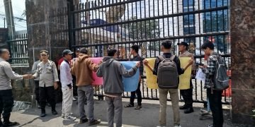 DPD ALAMP AKSI Kota Medan Gelar Aksi Unjuk Rasa Menuntut Kejaksaan Tinggi Sumatera Utara Usut Tuntas Dugaan Kurupsi Kadis Perumahan Kota Medan