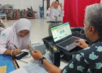 Sukseskan Pilkada Serentak Disdukcapil Medan Sambangi Sekolah Rekam KTP Siswa