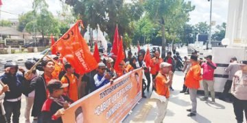 Demo di Pemorov Sumut Massa Minta UMP & UMK 2025 Naik