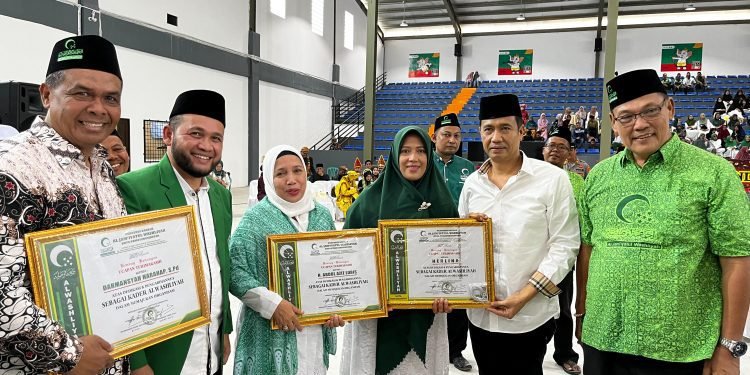 Peringati Haul ke 94, Ribuan Jamaah Al Washliyah Penuhi GOR Siantar