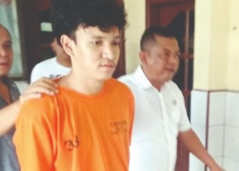 Gegara Kamera CCTV Pria Ini Ketahuan Curi Uang dan Handphone