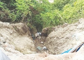 Jalan Longsor di Dairi Makan Korban 1 Pengendara Motor Tewas, 1 Kritis