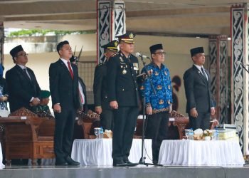 Sekda dan Pimpinan ODP Pemerintah Pematangsiantar mengikuti Upacara Peringati Hari Pahlawan di Pimpin Kapolres Pematangsiantar AKBP Heroes Baruno SH SIK