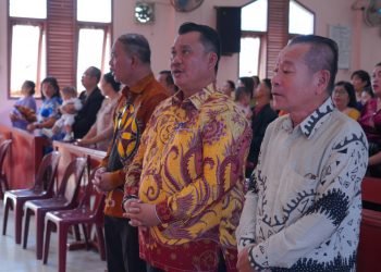 Wali Kota Gunungsitoli Mengikuti Ibadah di BNKP Jemaat Madala