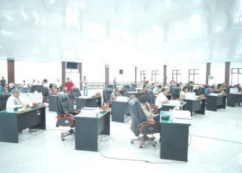 Ketua Pansus DPRD Gunungsitoli Bacakan Laporan Terkait Ranperda Perubahan