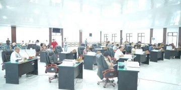 Ketua Pansus DPRD Gunungsitoli Bacakan Laporan Terkait Ranperda Perubahan