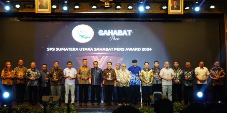 Pj Bupati Langkat Faisal Hasrimy Raih Penghargaan “Sahabat Pers Award 2024”
